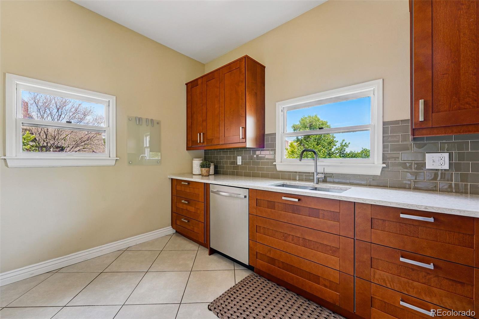 1001 E 17th Avenue Unit: 12