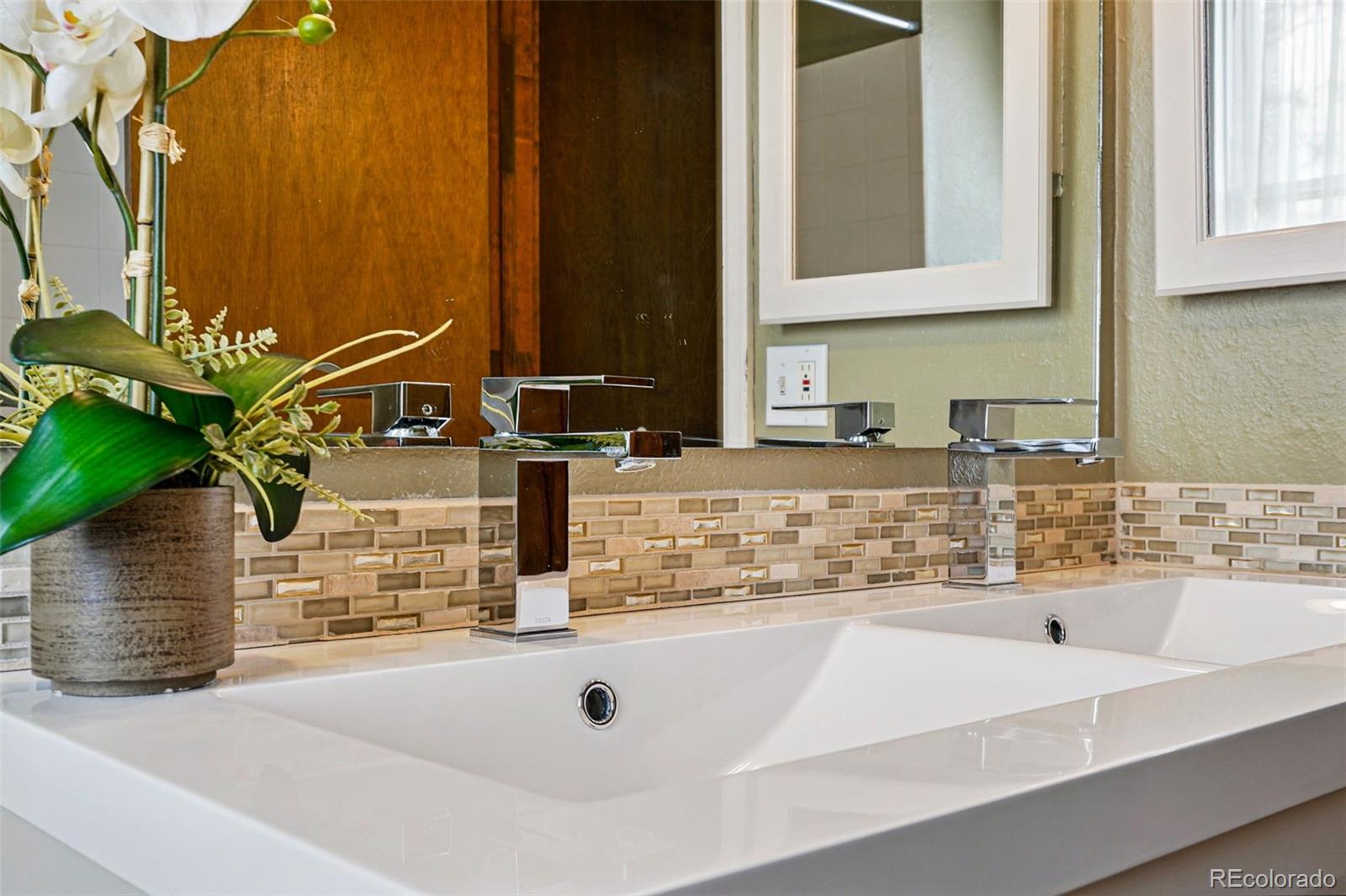 1001 E 17th Avenue Unit: 12