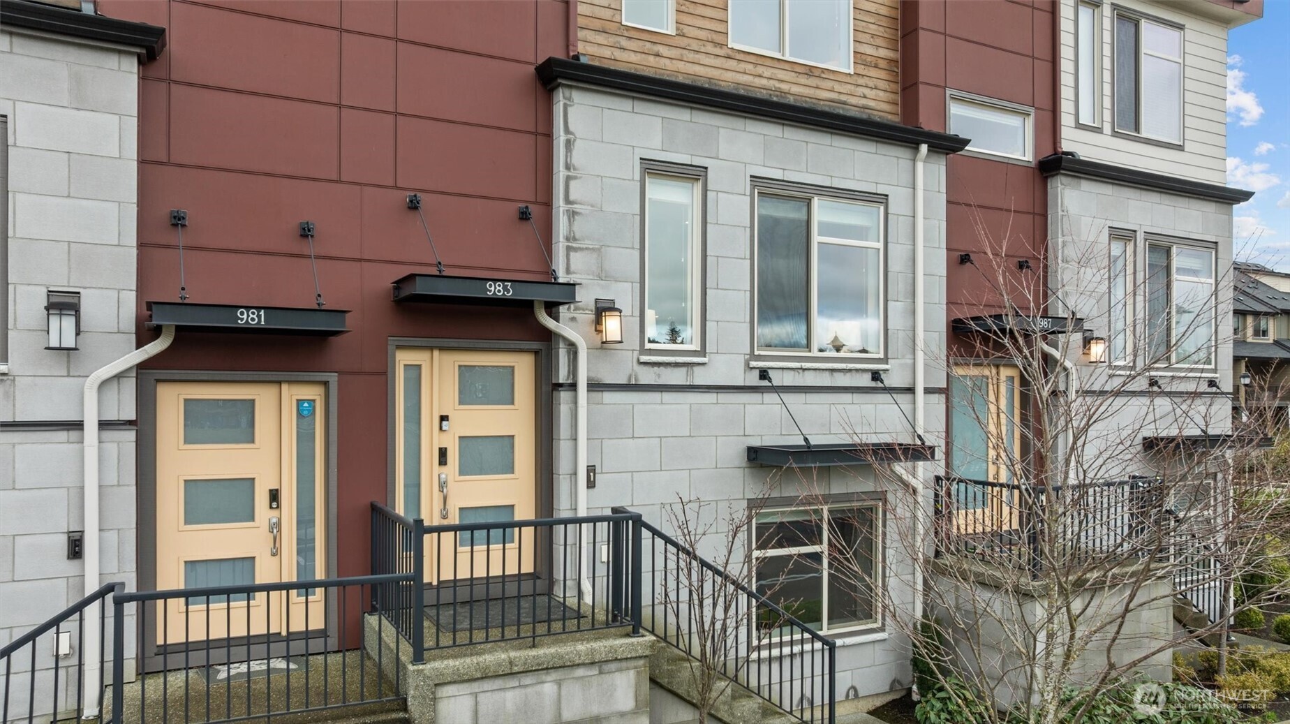 983 8th Avenue NE Unit: 26.2