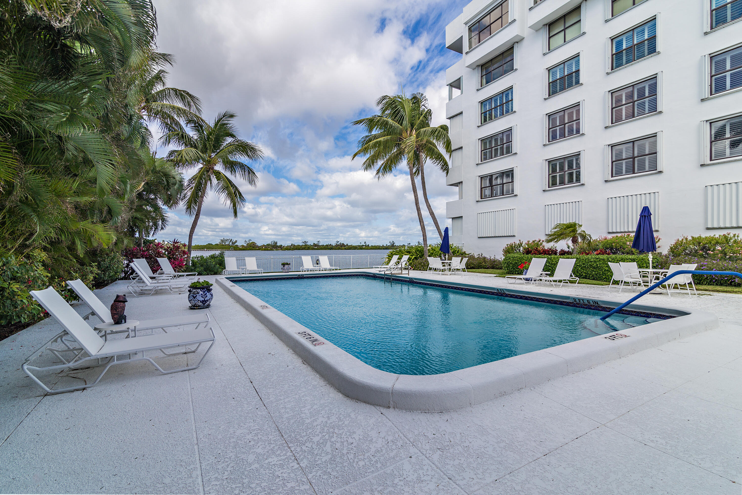 2860 S Ocean Boulevard 106