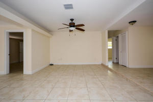 898 SW 10th Avenue