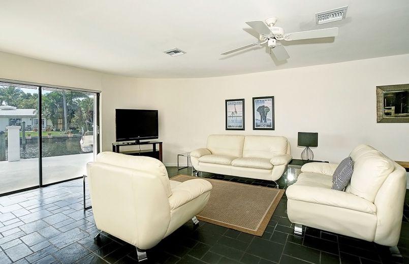 708 SE 8th Court