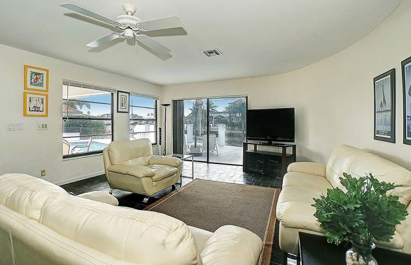 708 SE 8th Court