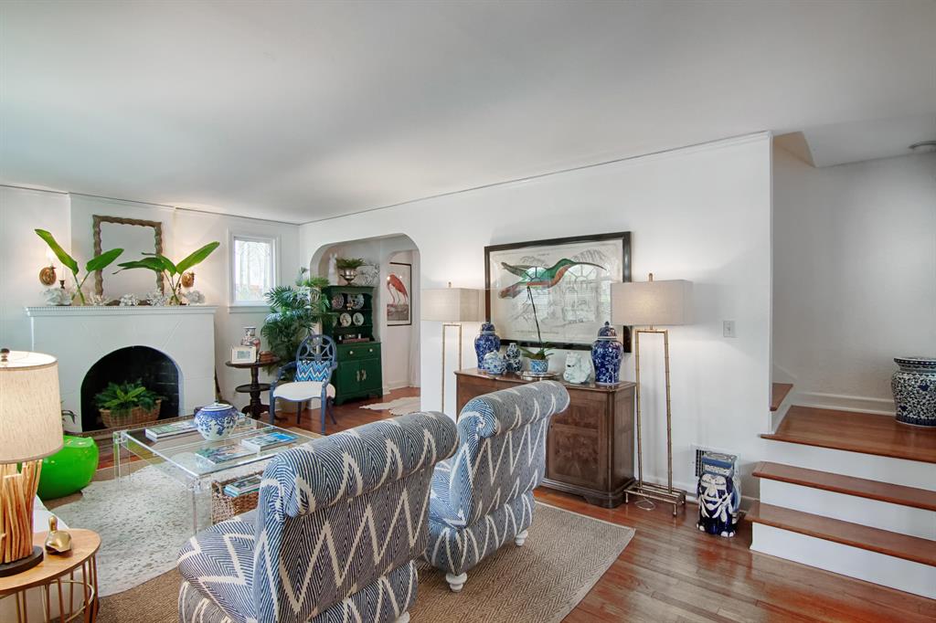325 Greymon Drive