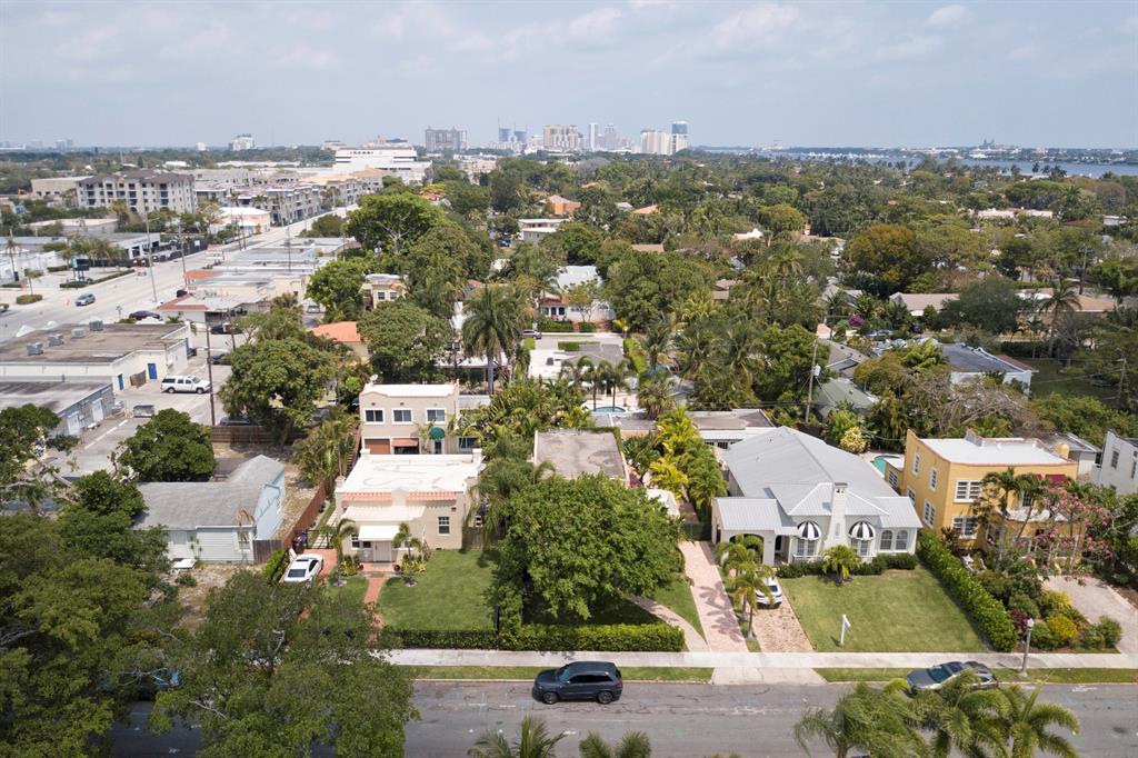 325 Greymon Drive
