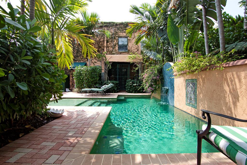 325 Greymon Drive