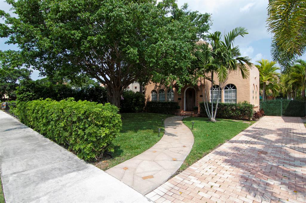 325 Greymon Drive