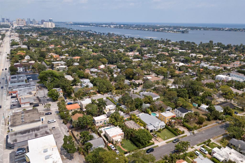 325 Greymon Drive