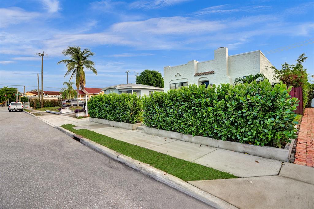 420 Monroe Drive