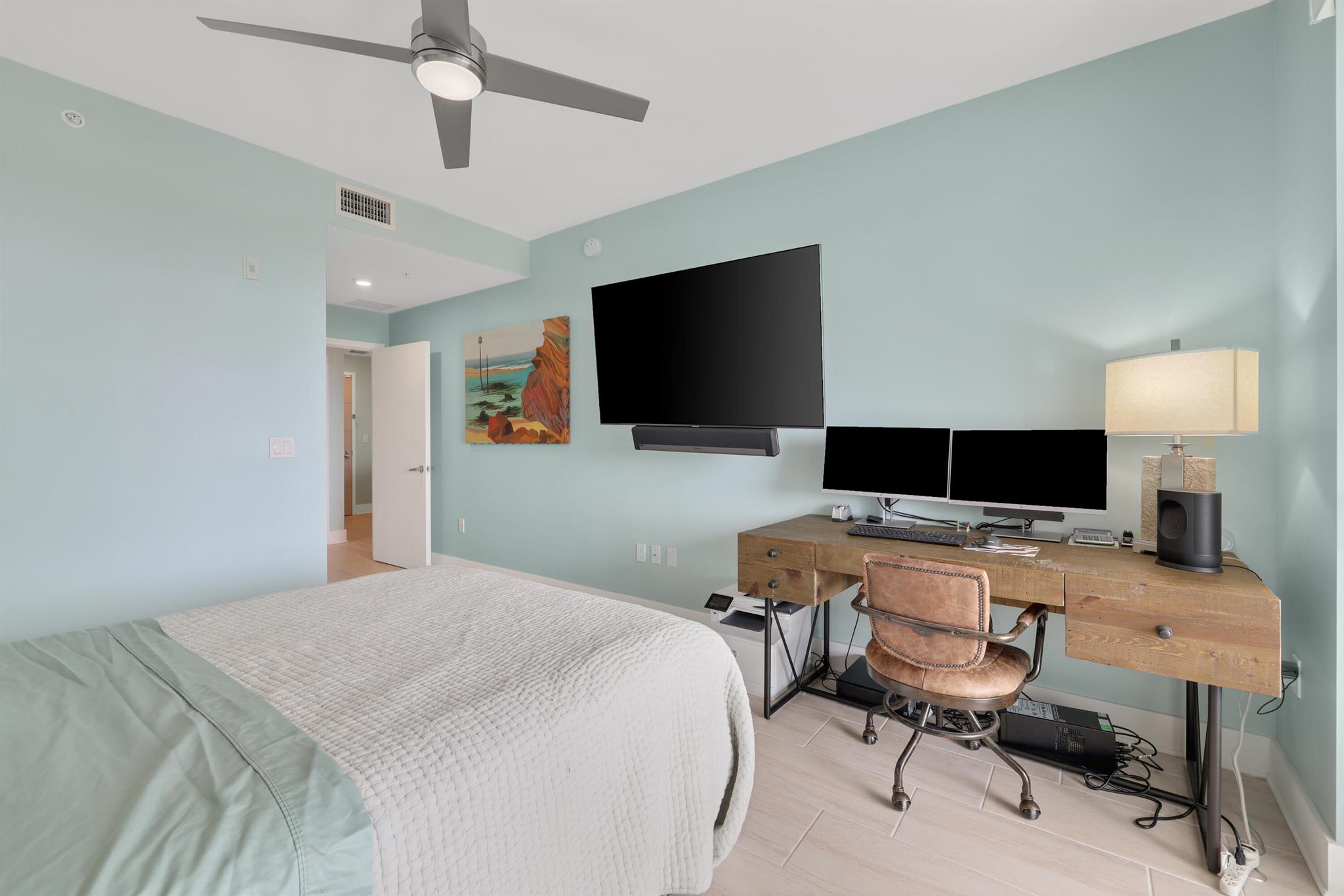 236 Se 5th Avenue 301