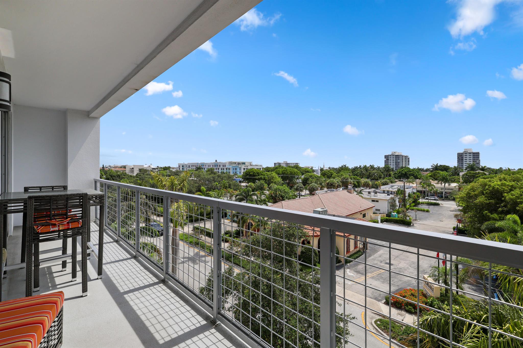 236 Se 5th Avenue 301