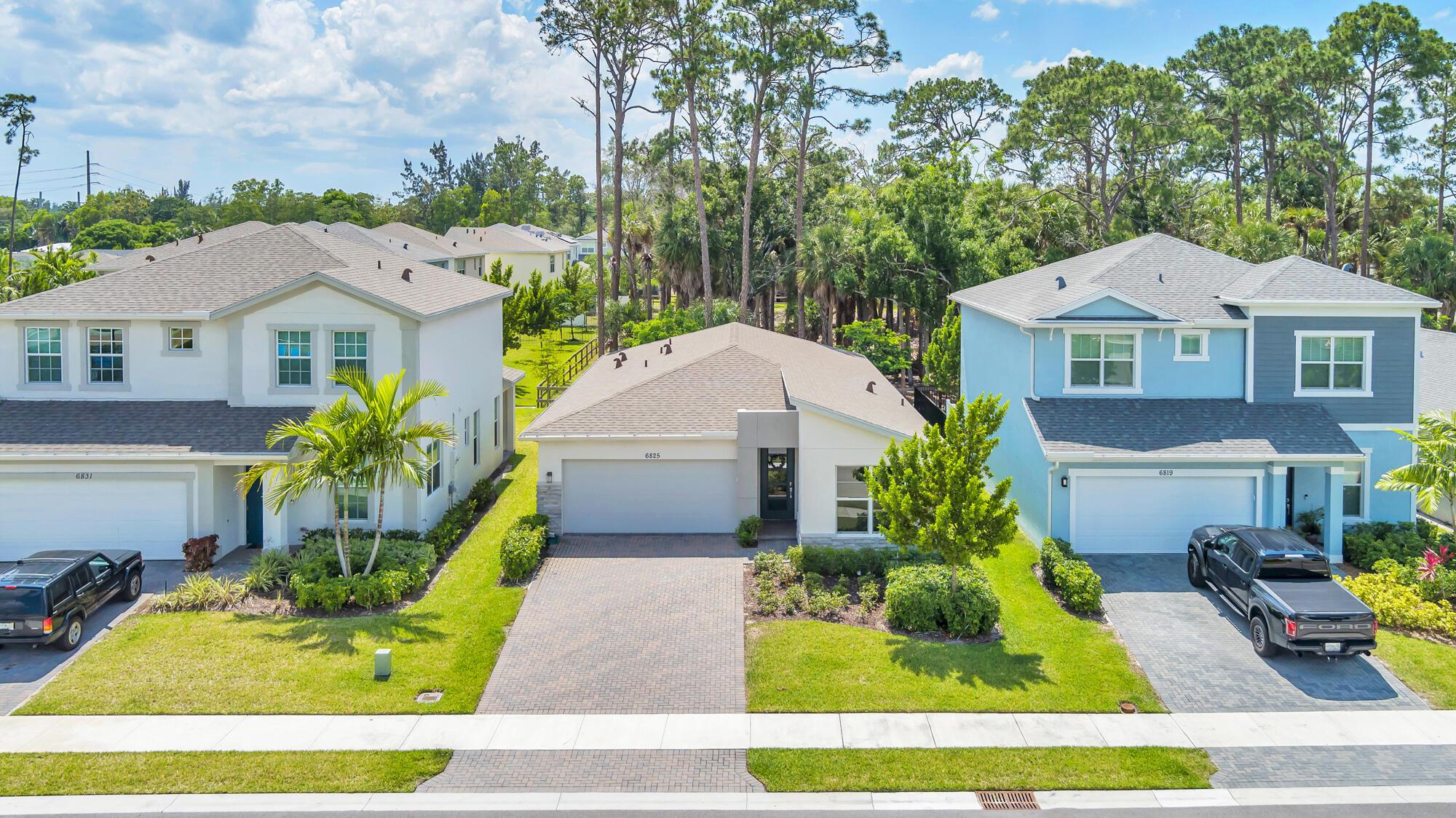 6825 Pointe Of Woods Drive
