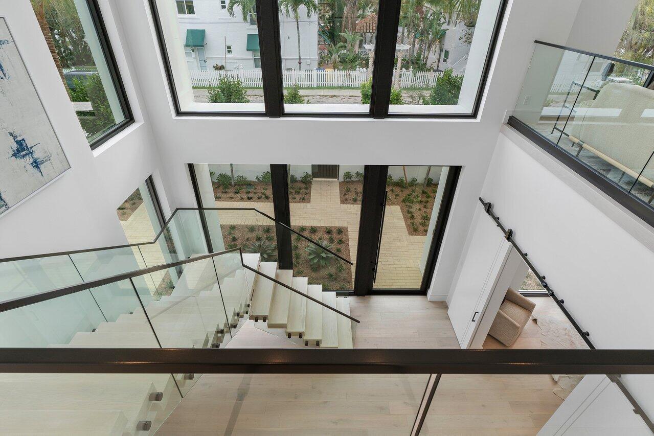 504 NE 7th Avenue