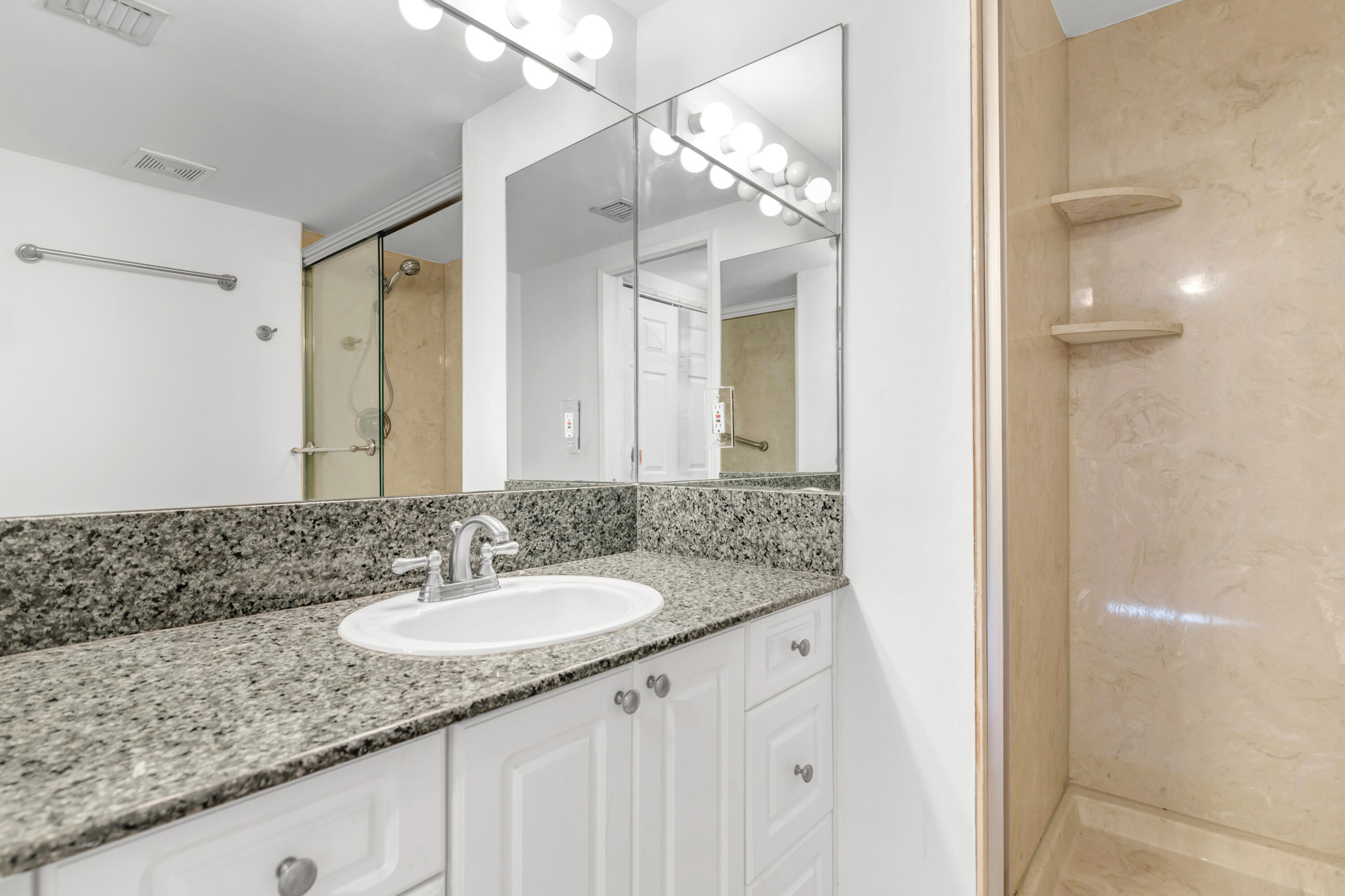 651 Okeechobee Boulevard 609