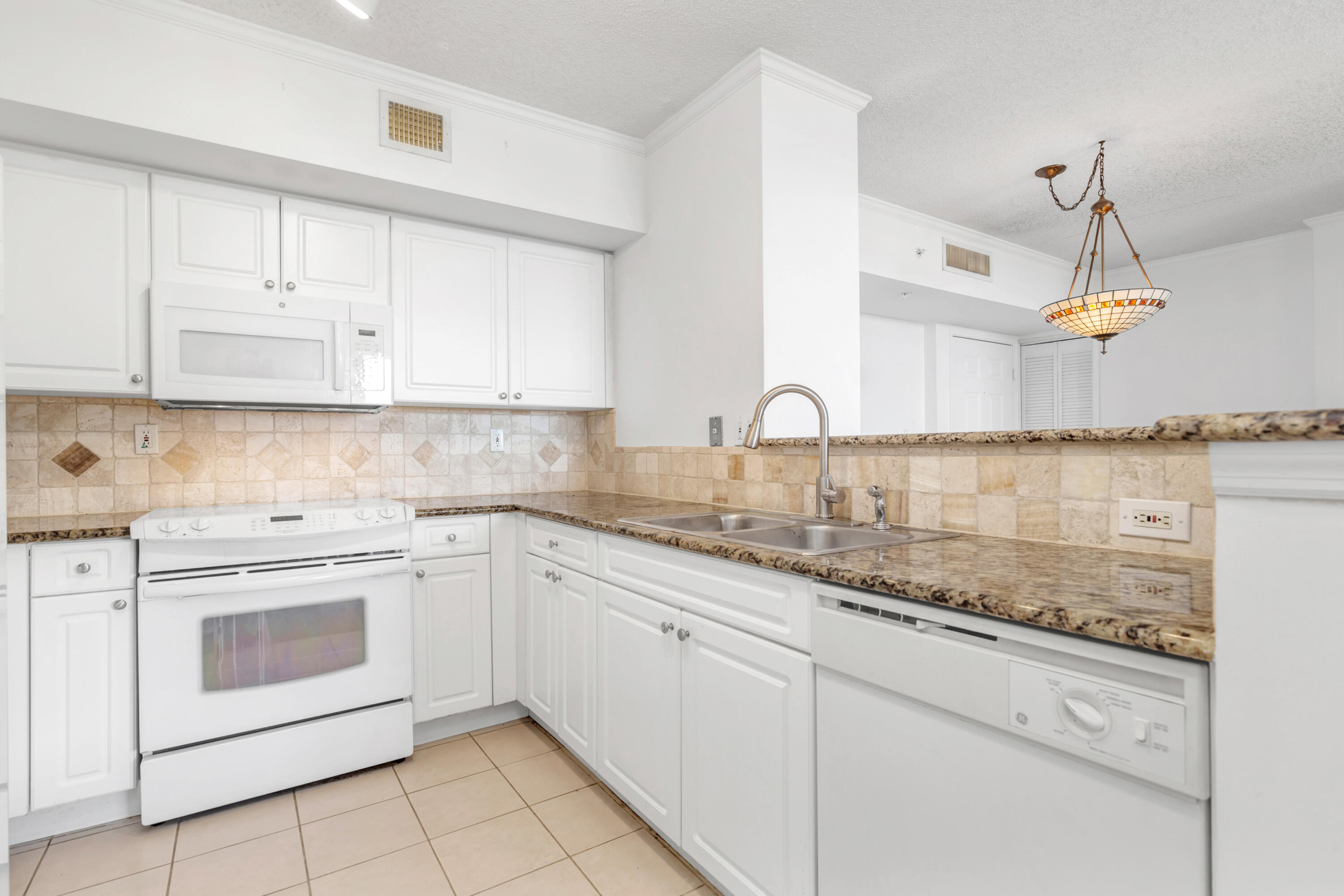651 Okeechobee Boulevard 609
