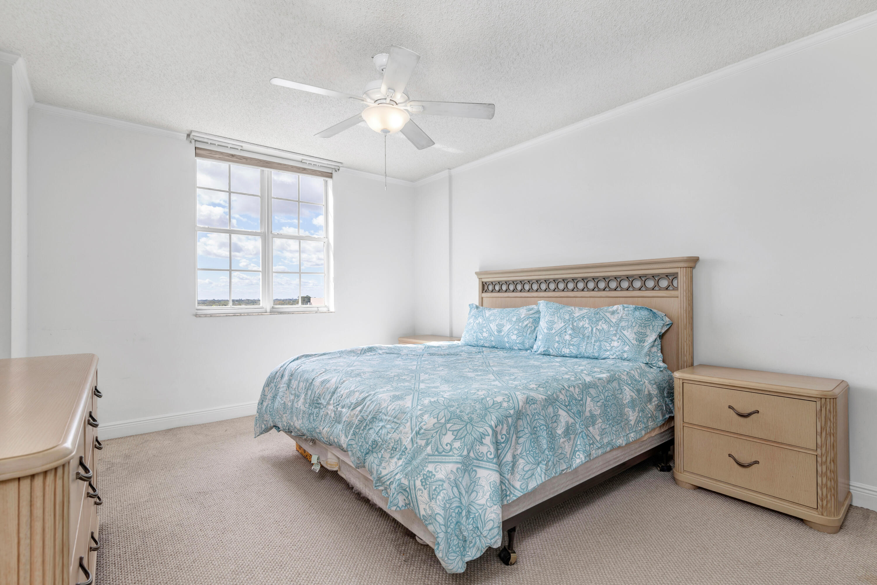 651 Okeechobee Boulevard 609