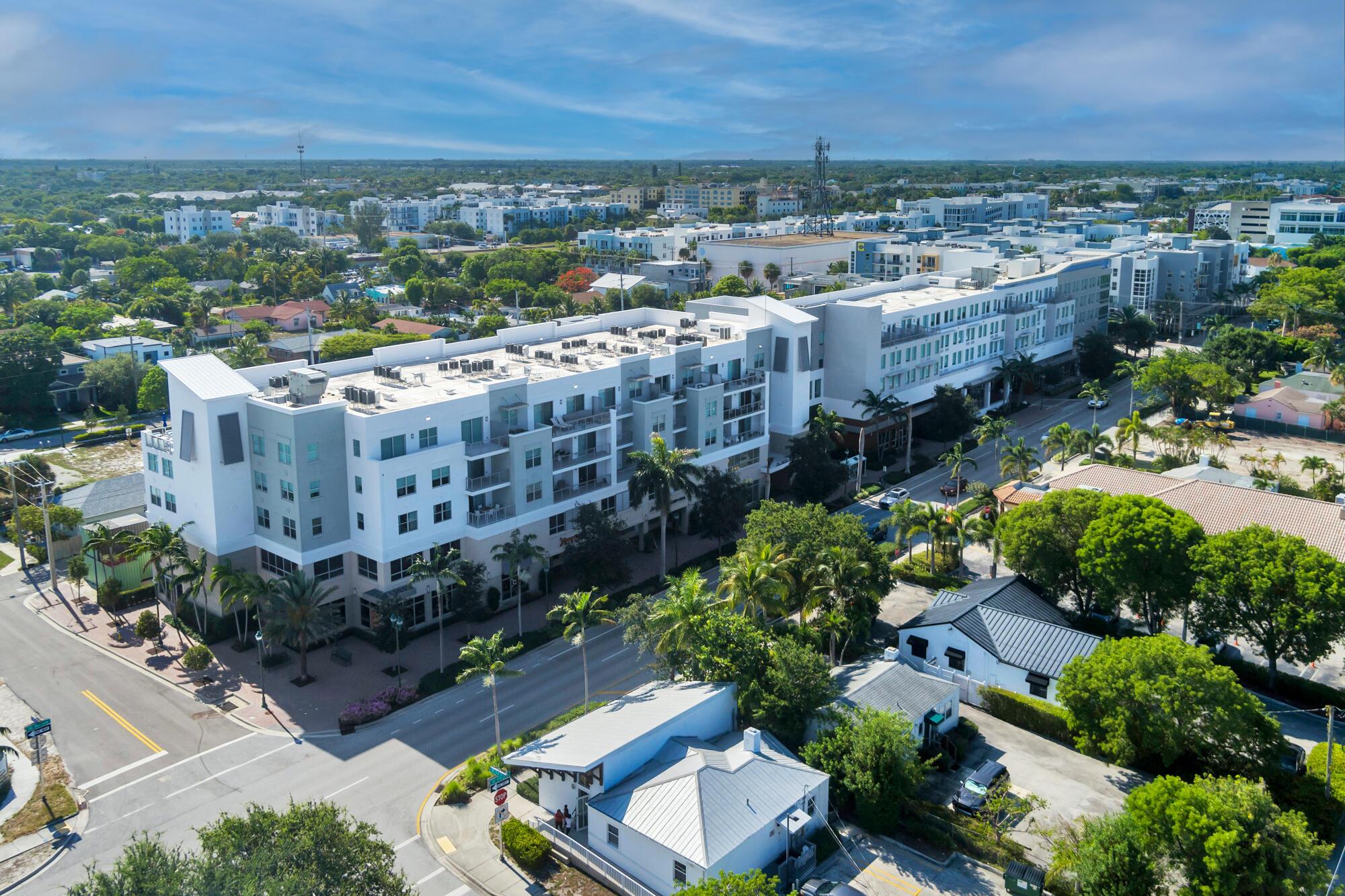 236 SE 5th Avenue 301