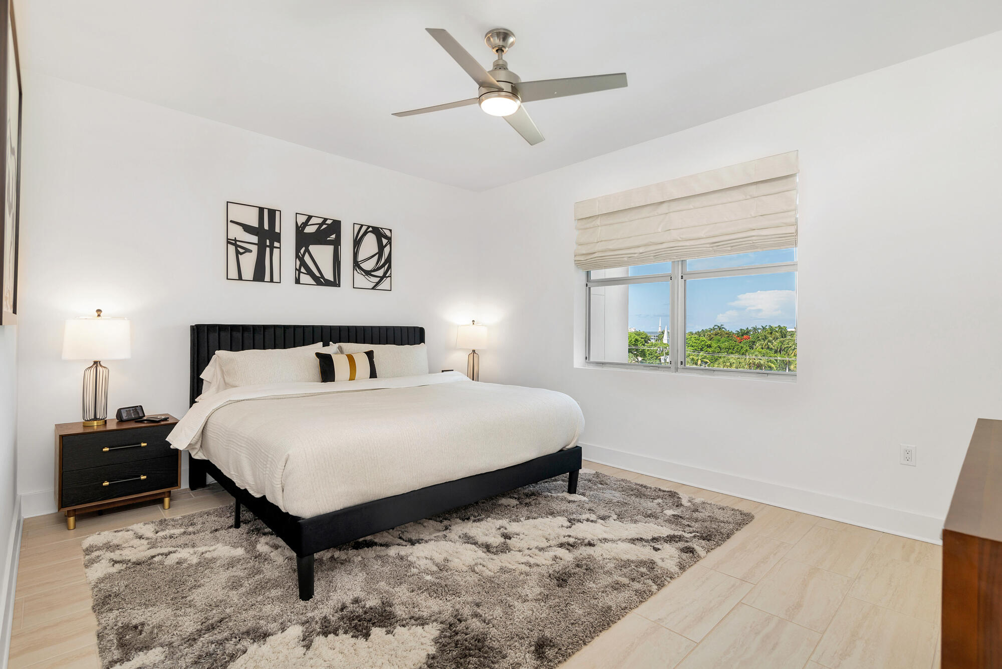 236 SE 5th Avenue 301