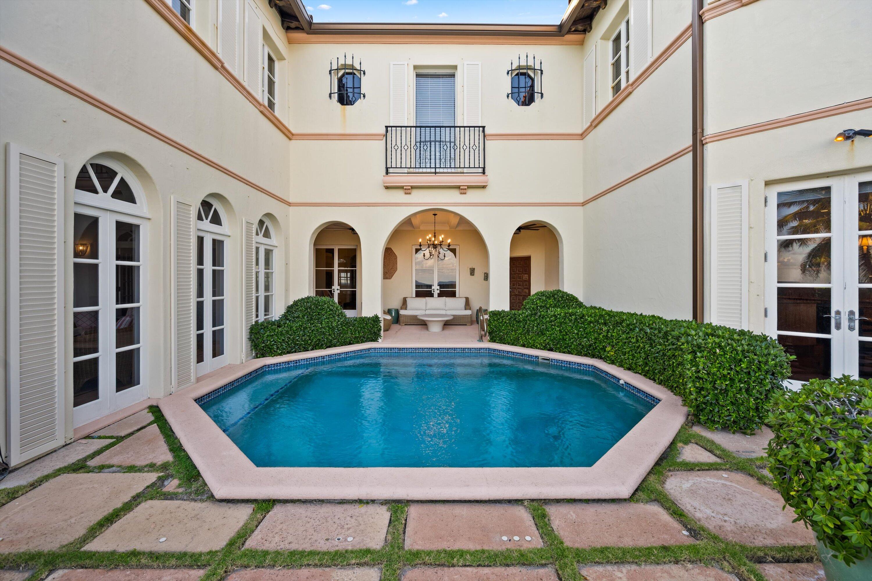 240 N Ocean Boulevard