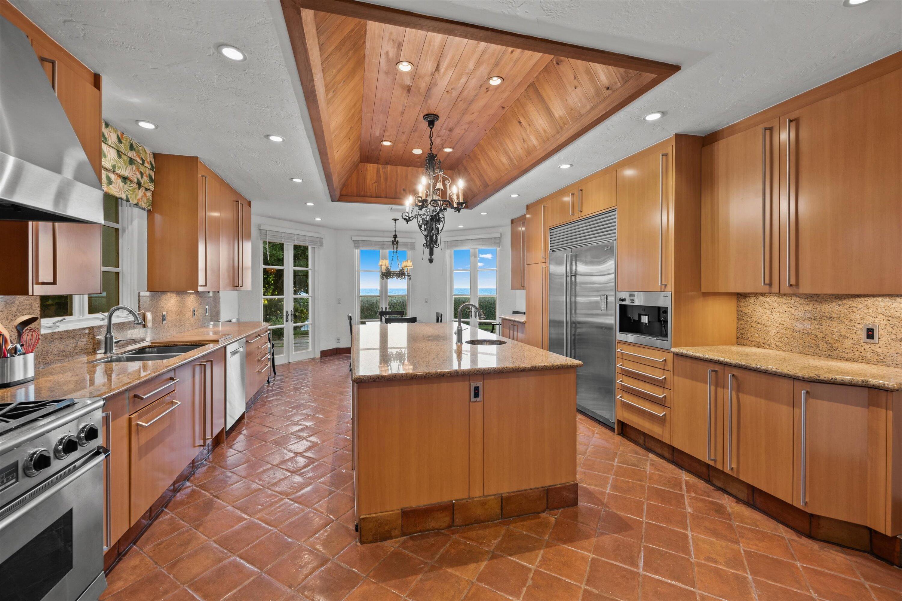 240 N Ocean Boulevard