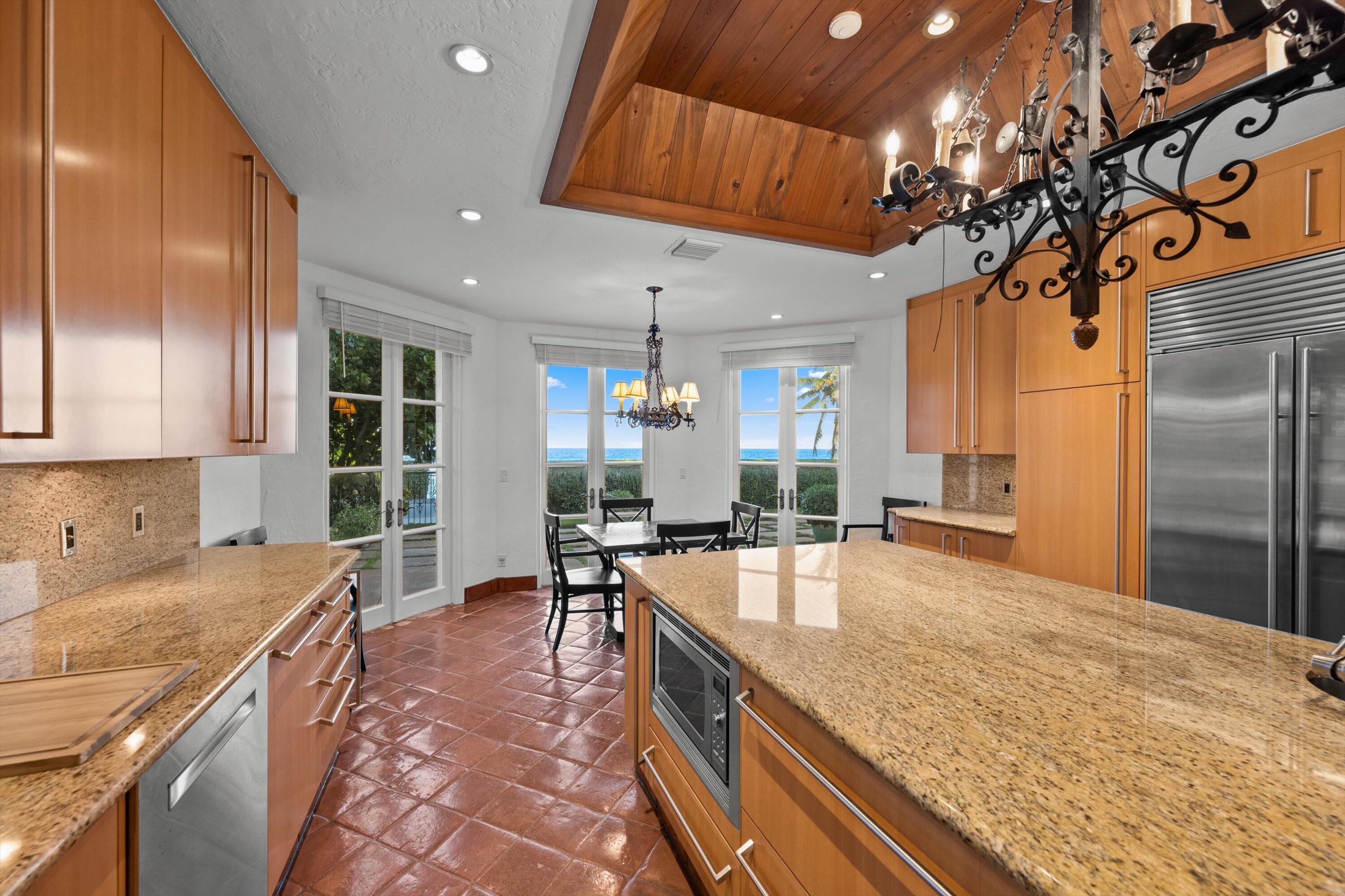 240 N Ocean Boulevard