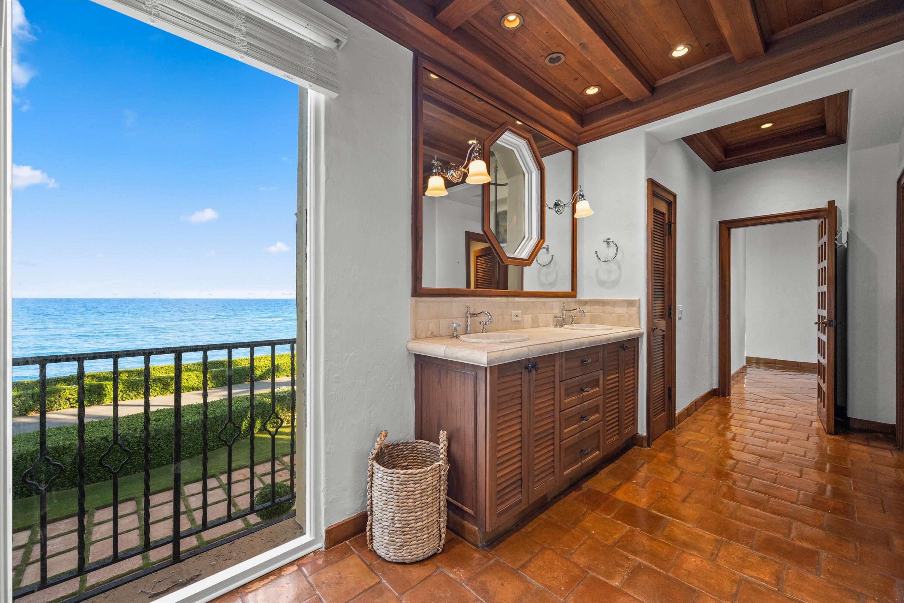 240 N Ocean Boulevard
