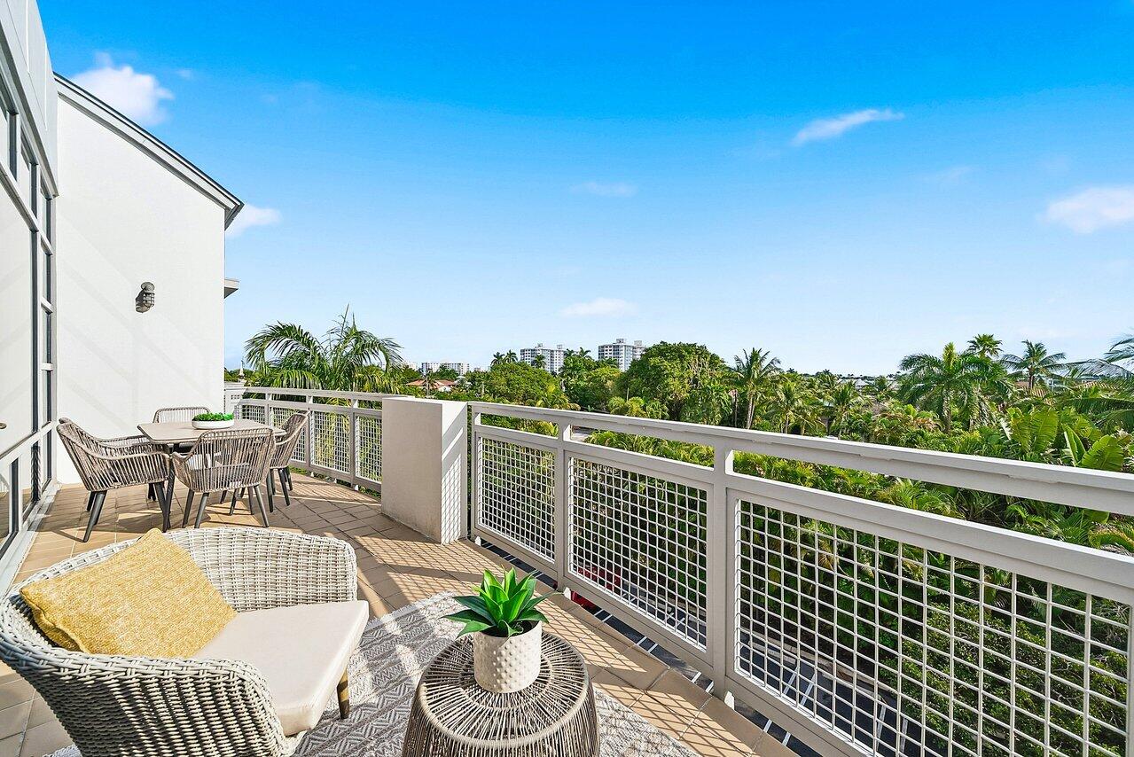 365 SE 6th Avenue 403