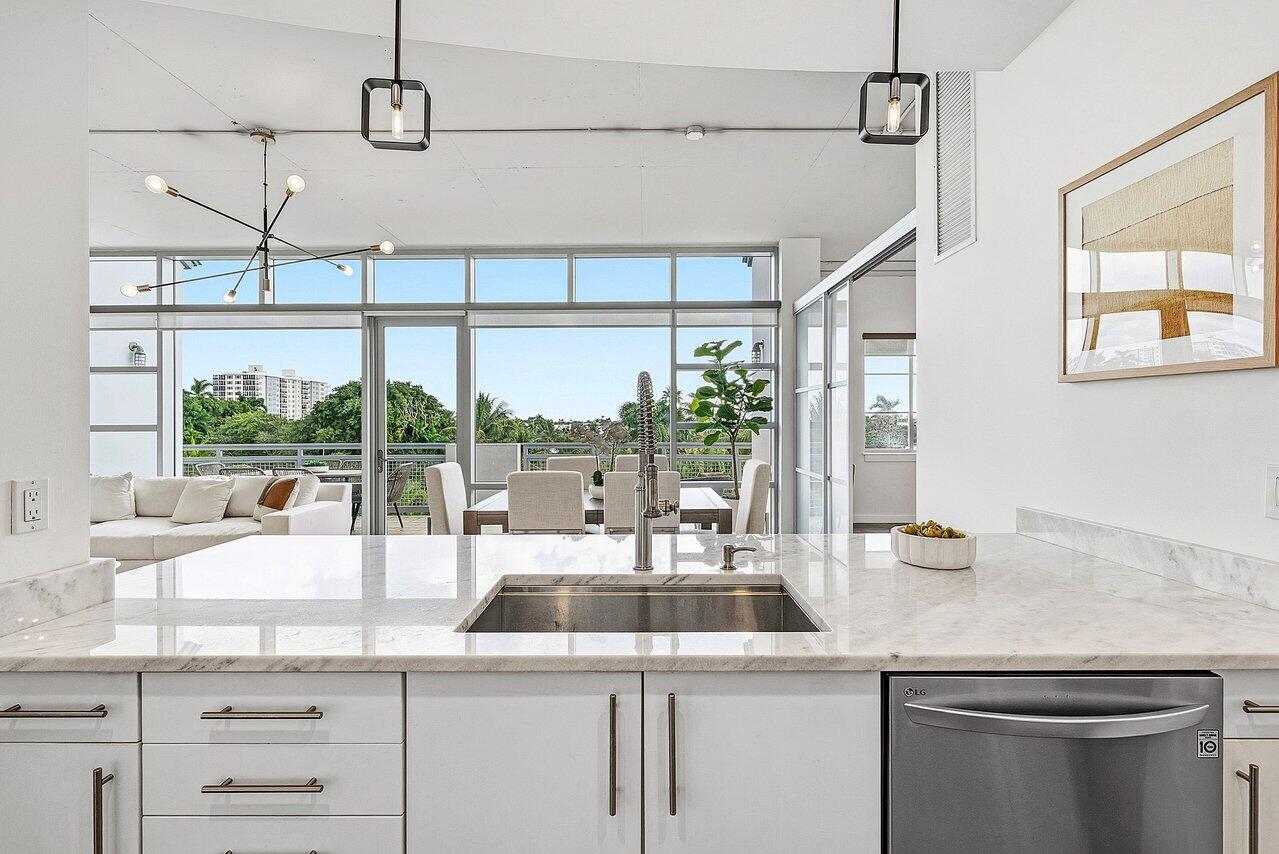 365 SE 6th Avenue 403