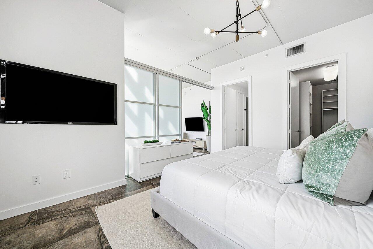 365 SE 6th Avenue 403