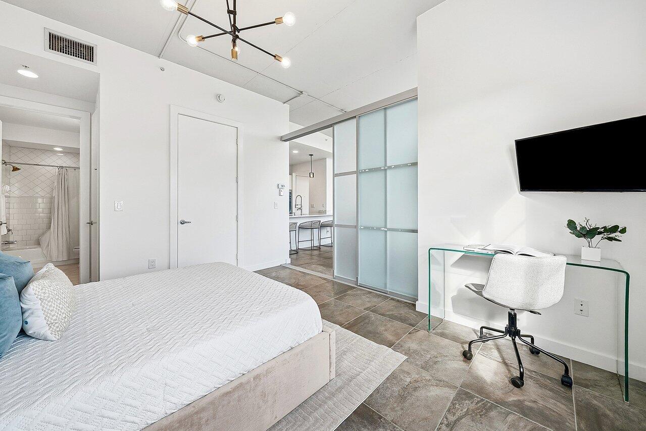 365 SE 6th Avenue 403