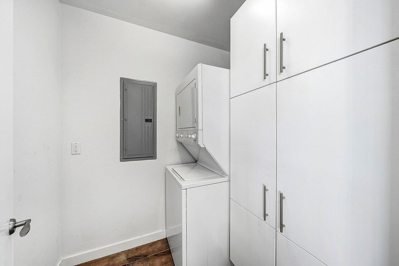 365 SE 6th Avenue 403