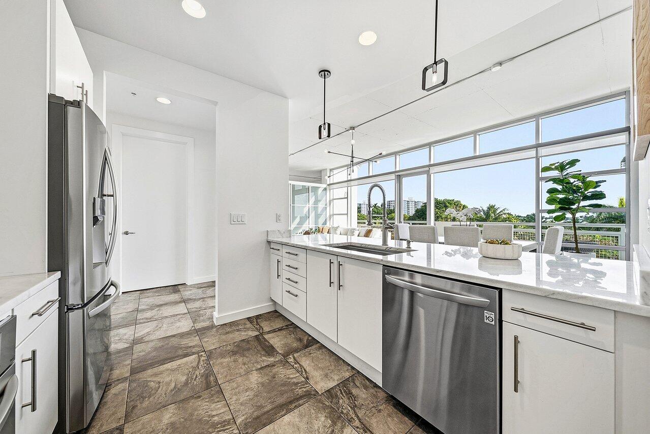 365 SE 6th Avenue 403
