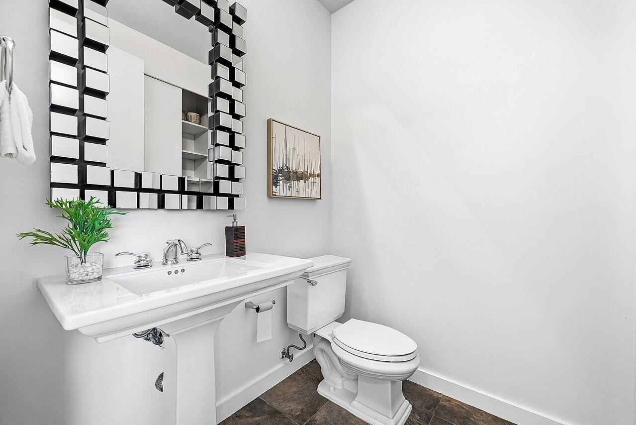 365 SE 6th Avenue 403