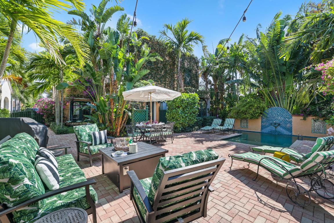 325 Greymon Drive, West Palm Beach