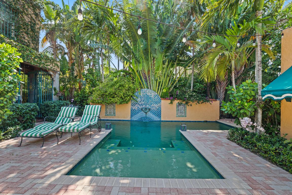 325 Greymon Drive, West Palm Beach