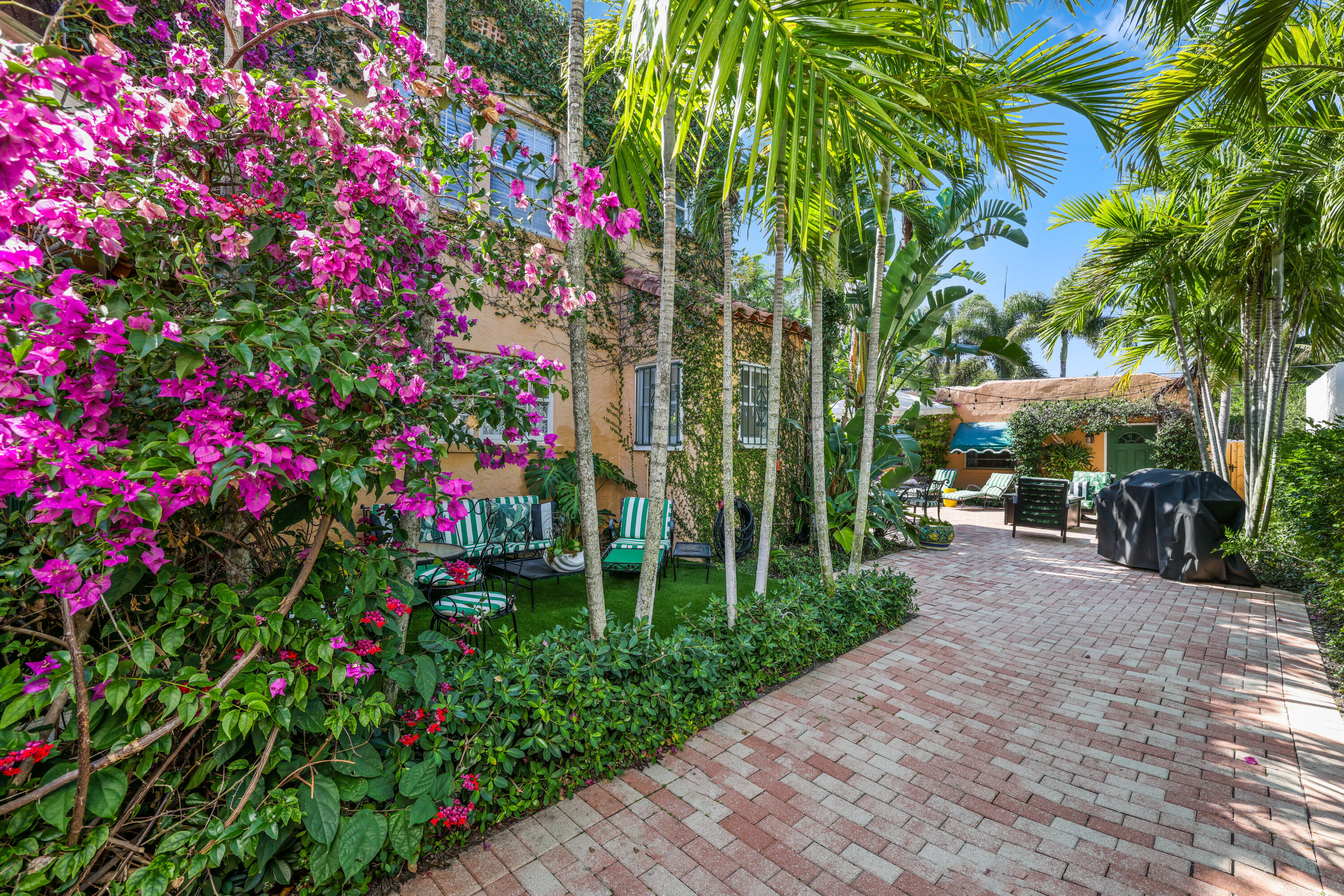 325 Greymon Drive, West Palm Beach