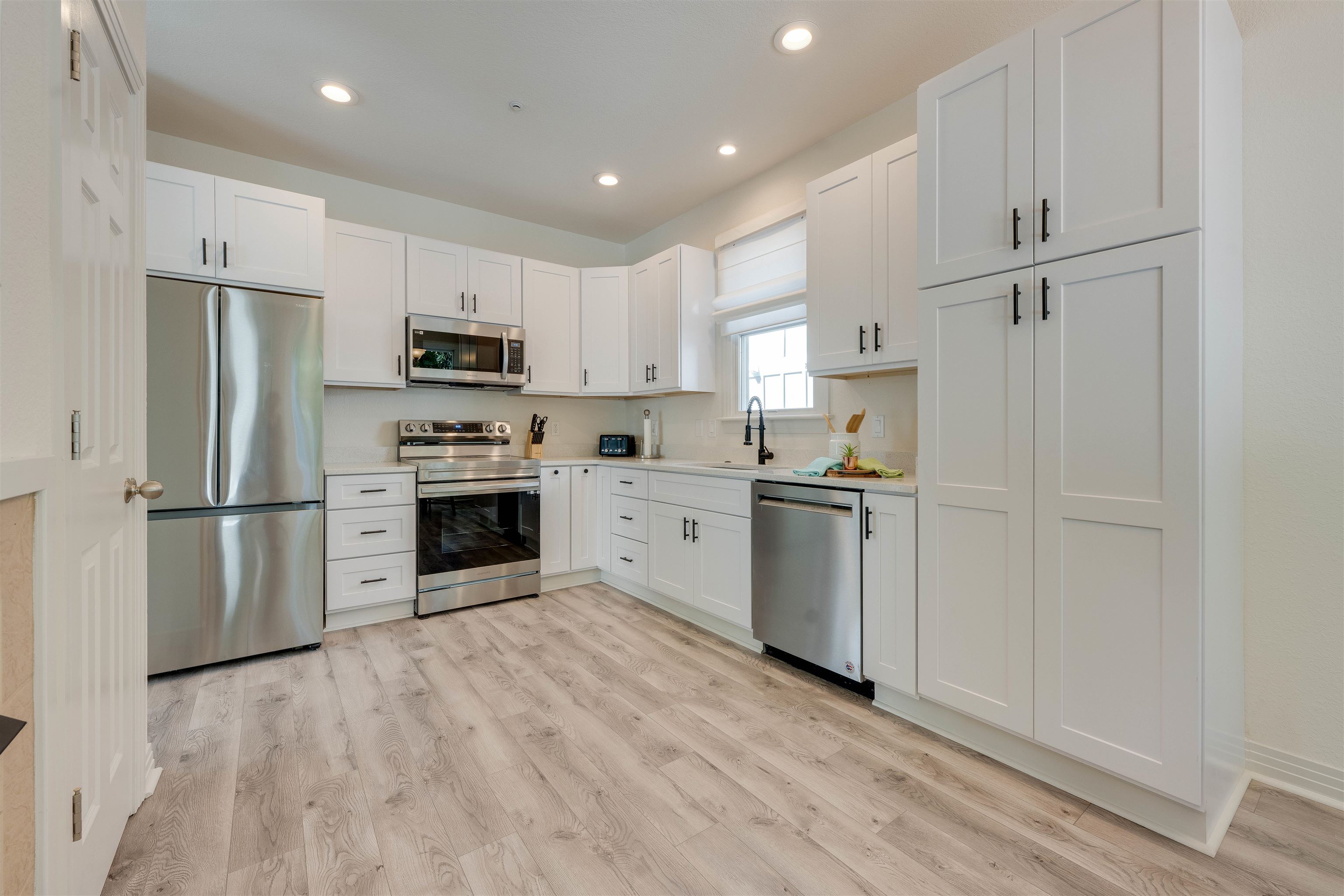 1200 Argus Road Unit 43