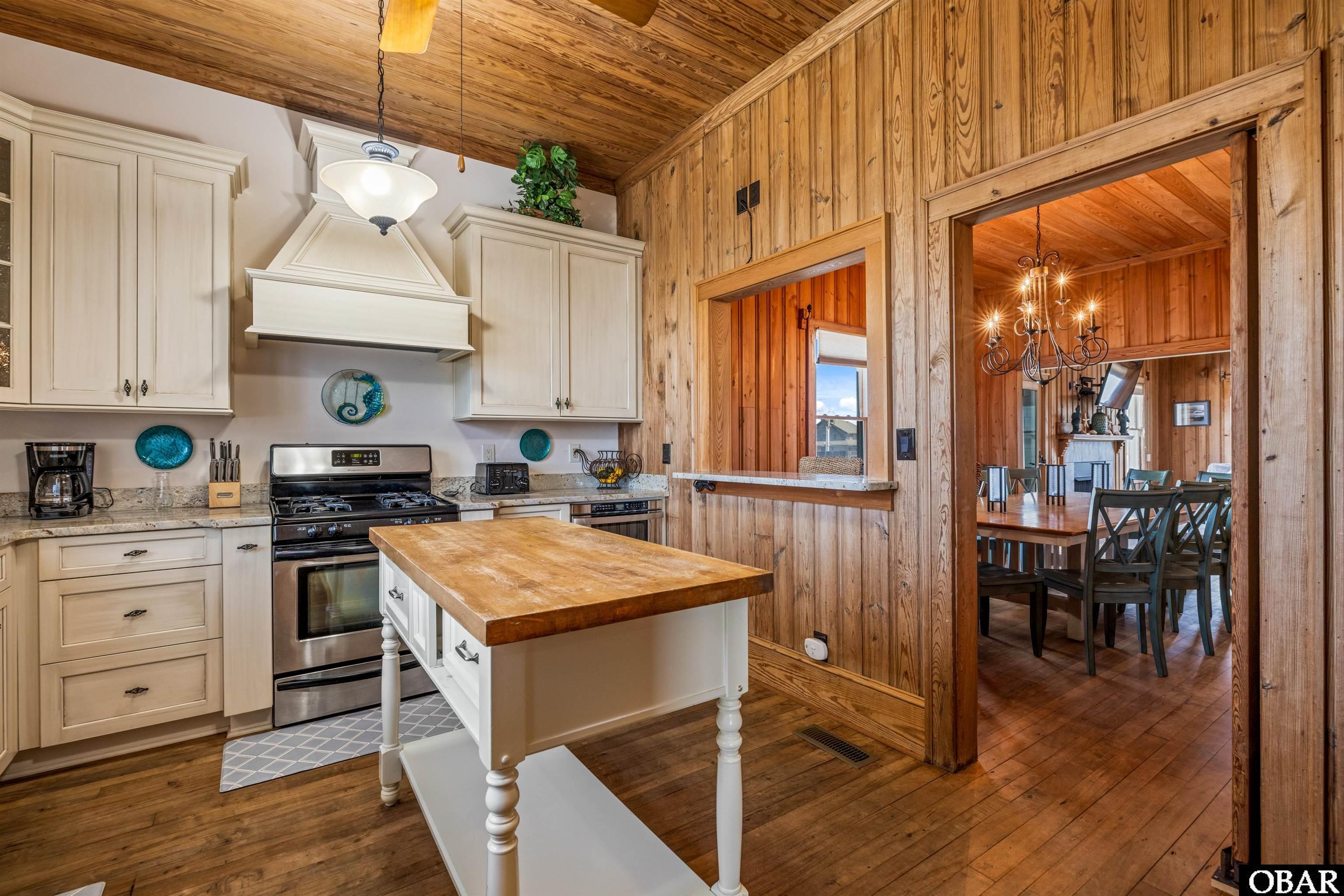 2418 S Virginia Dare Trail Lot 7