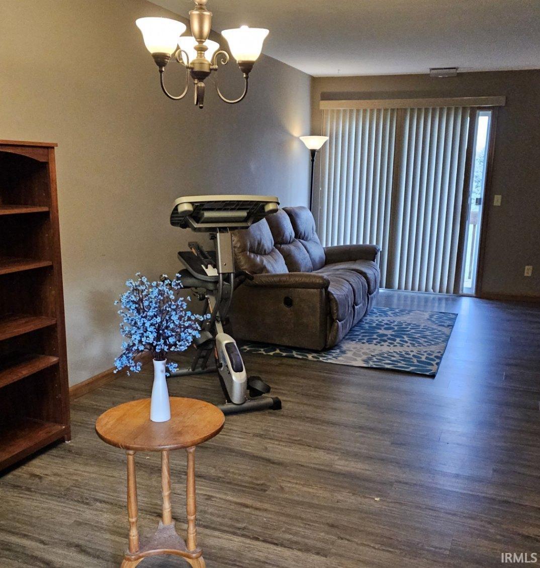 2211 Hillcrest Avenue Unit: I