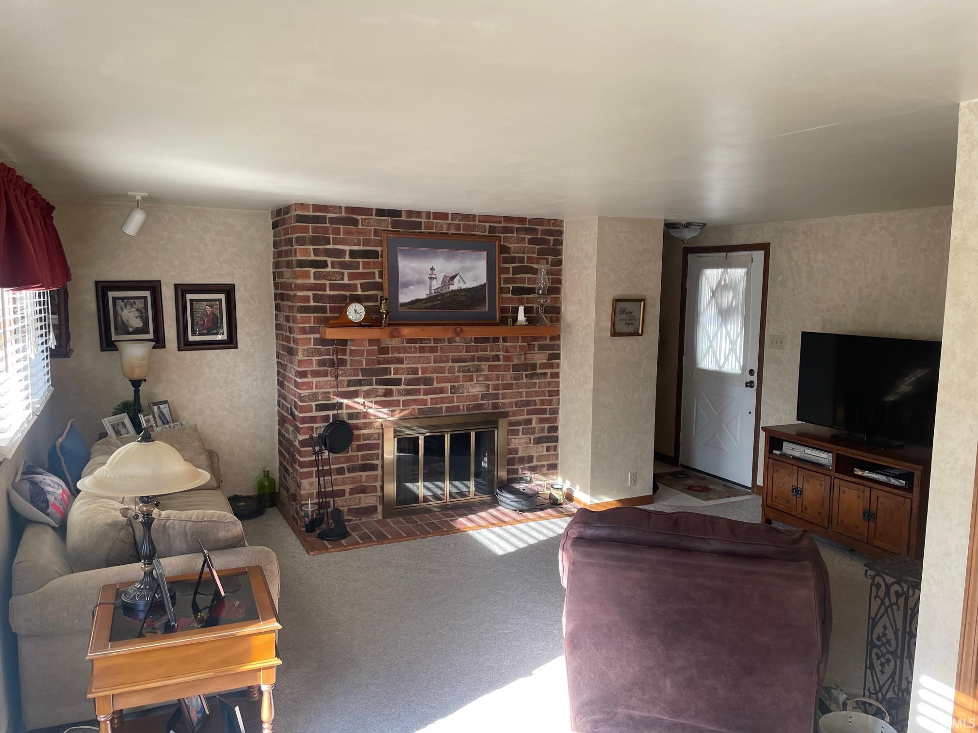 1112 Ferndale Street