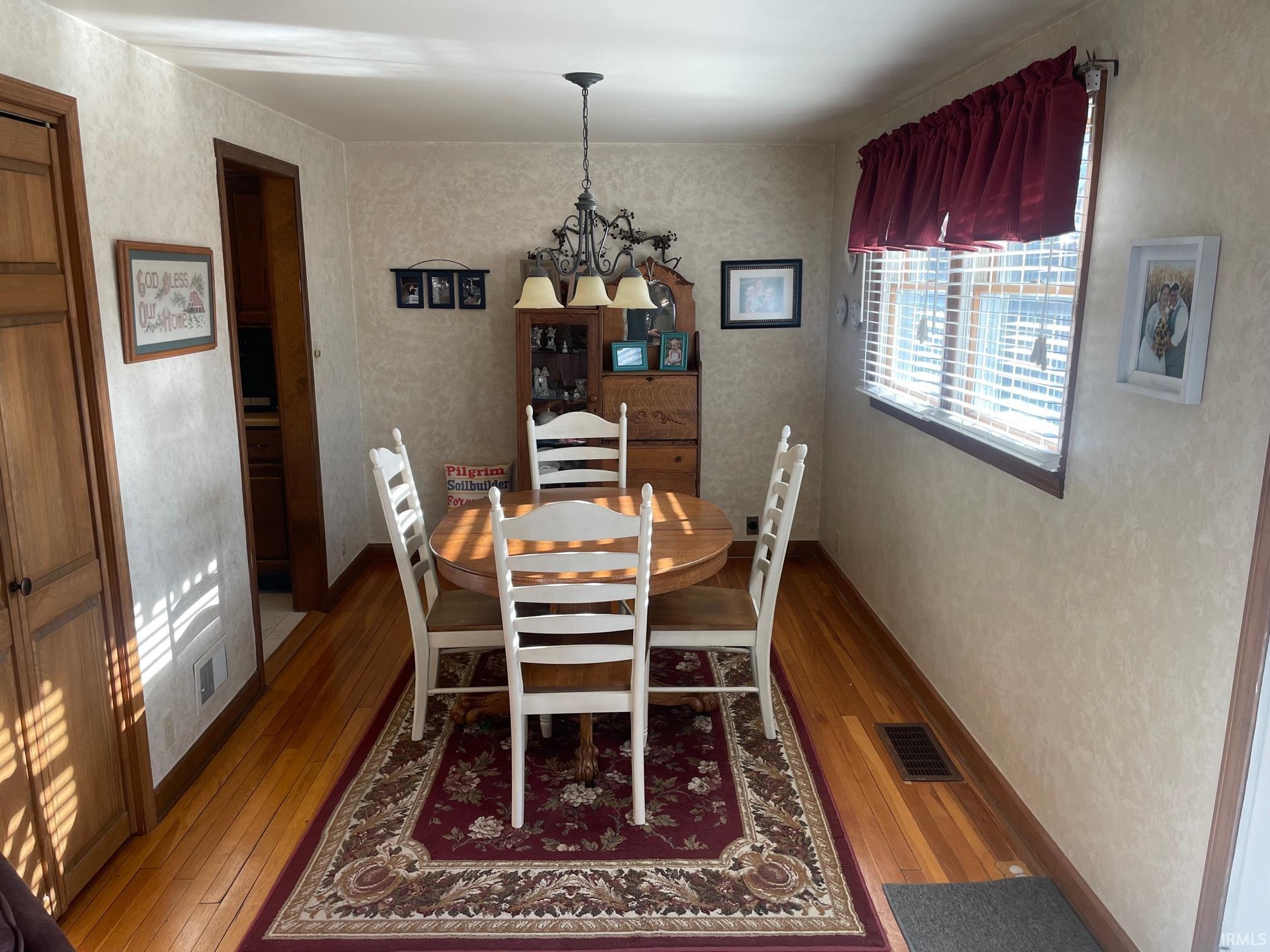 1112 Ferndale Street