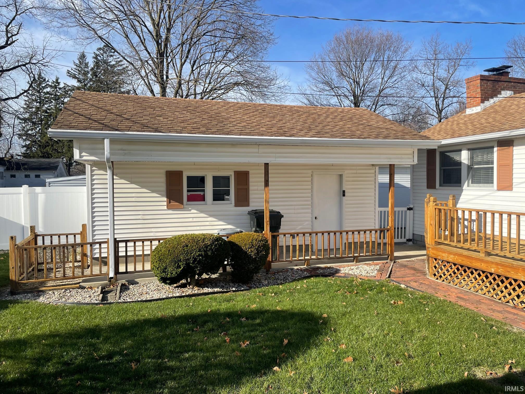 1112 Ferndale Street