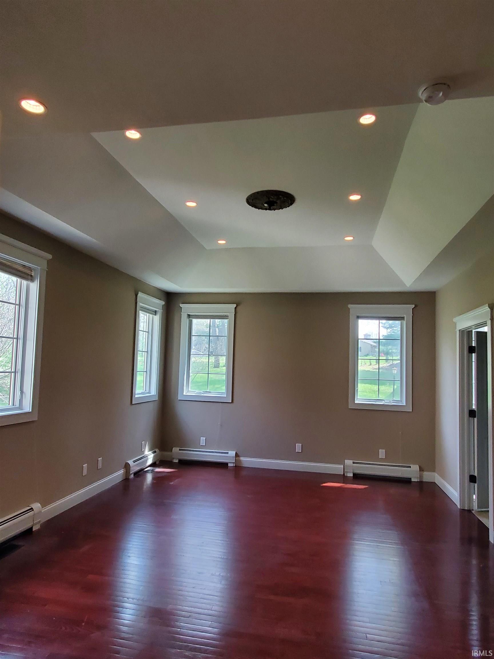 2400 W Jefferson Street