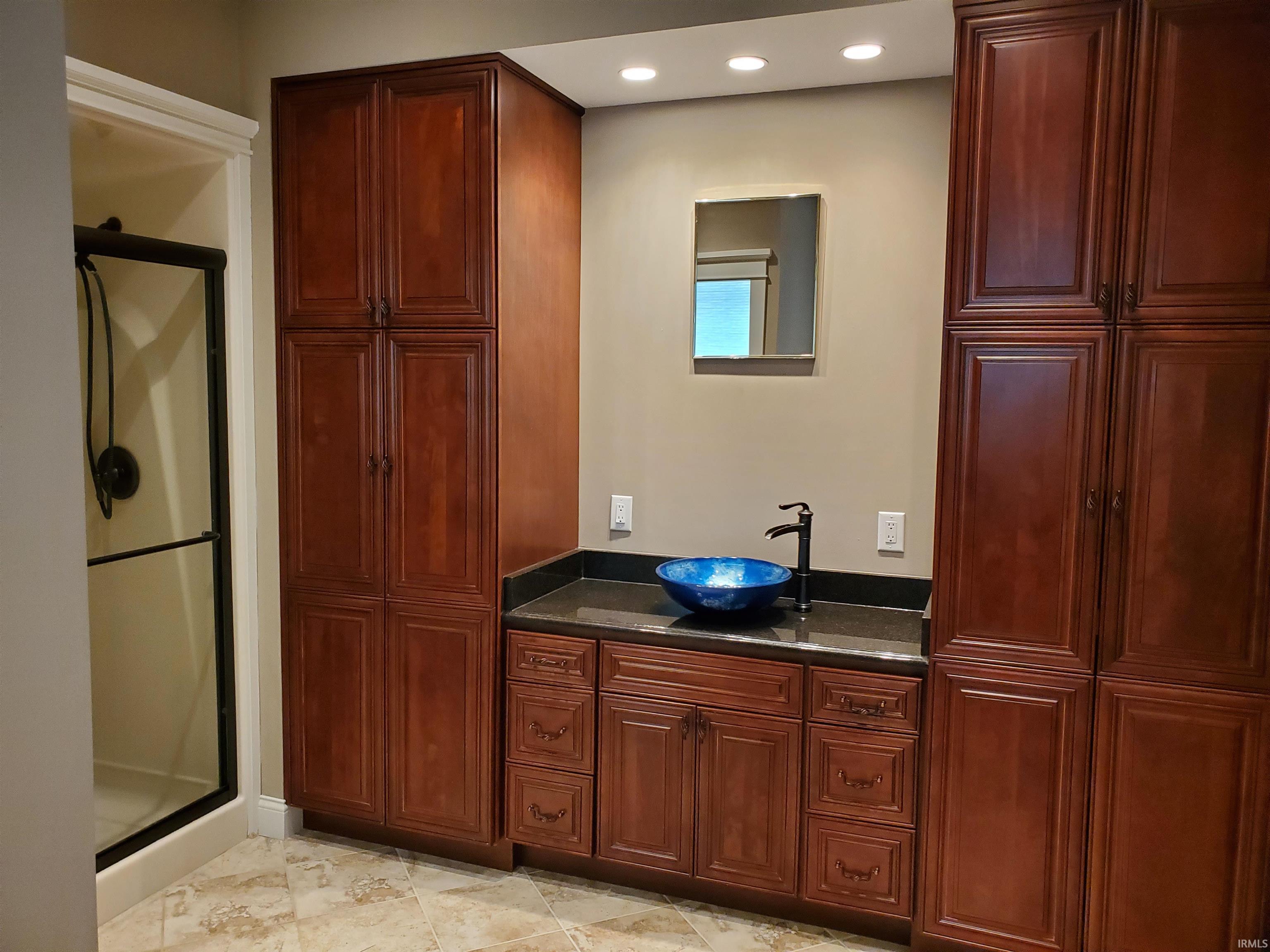 2400 W Jefferson Street