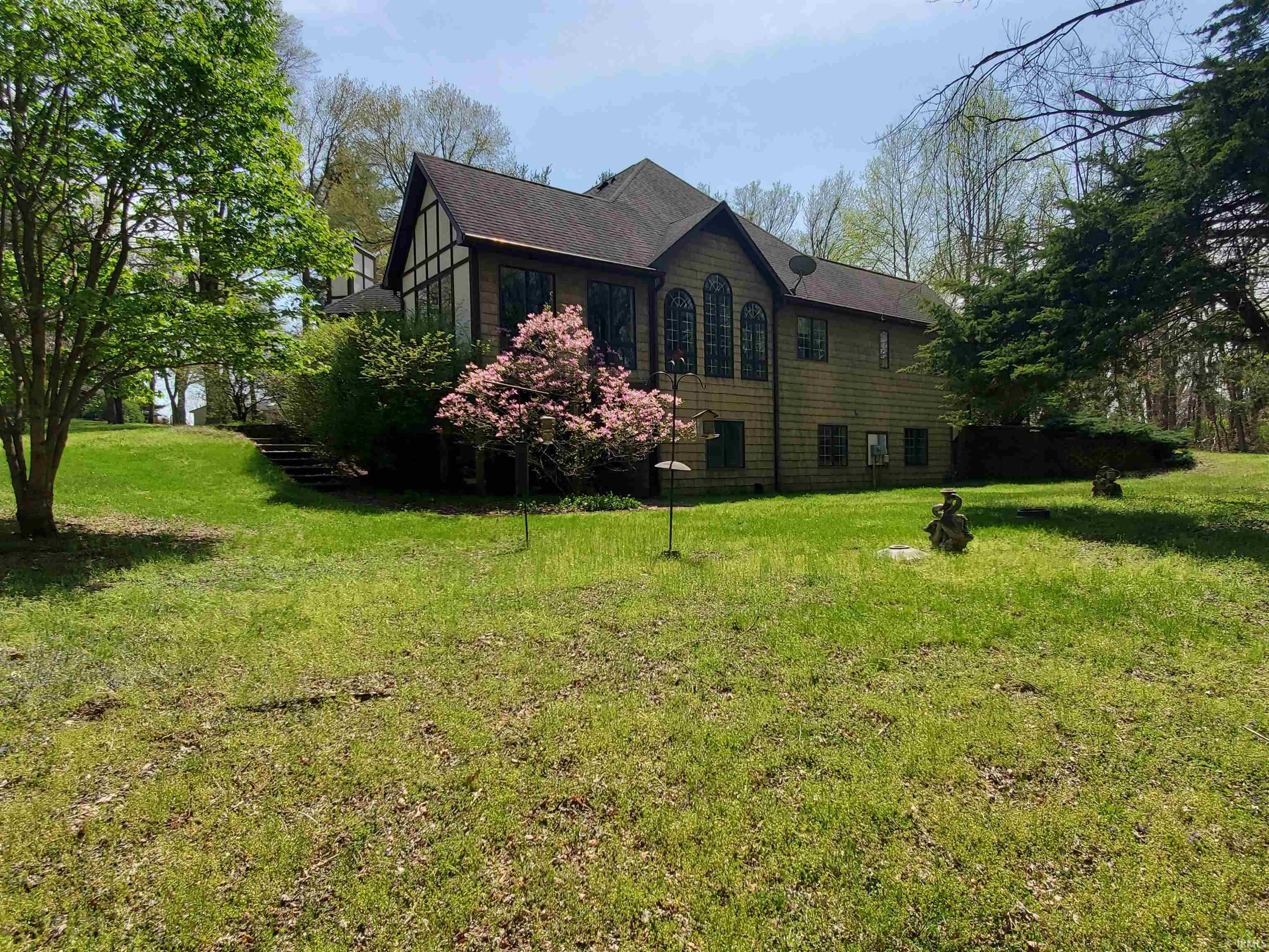 2400 W Jefferson Street