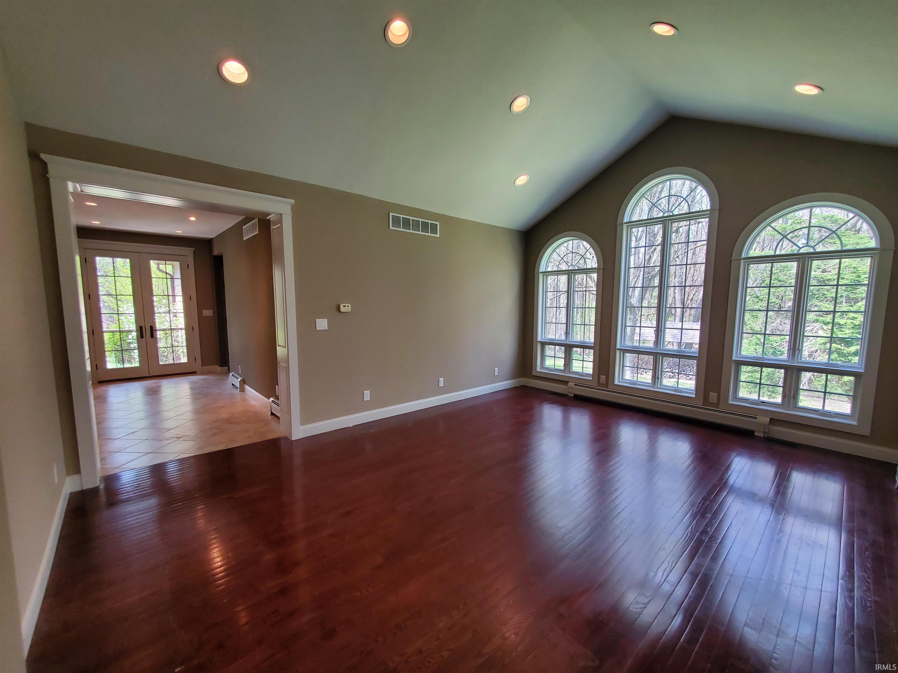 2400 W Jefferson Street