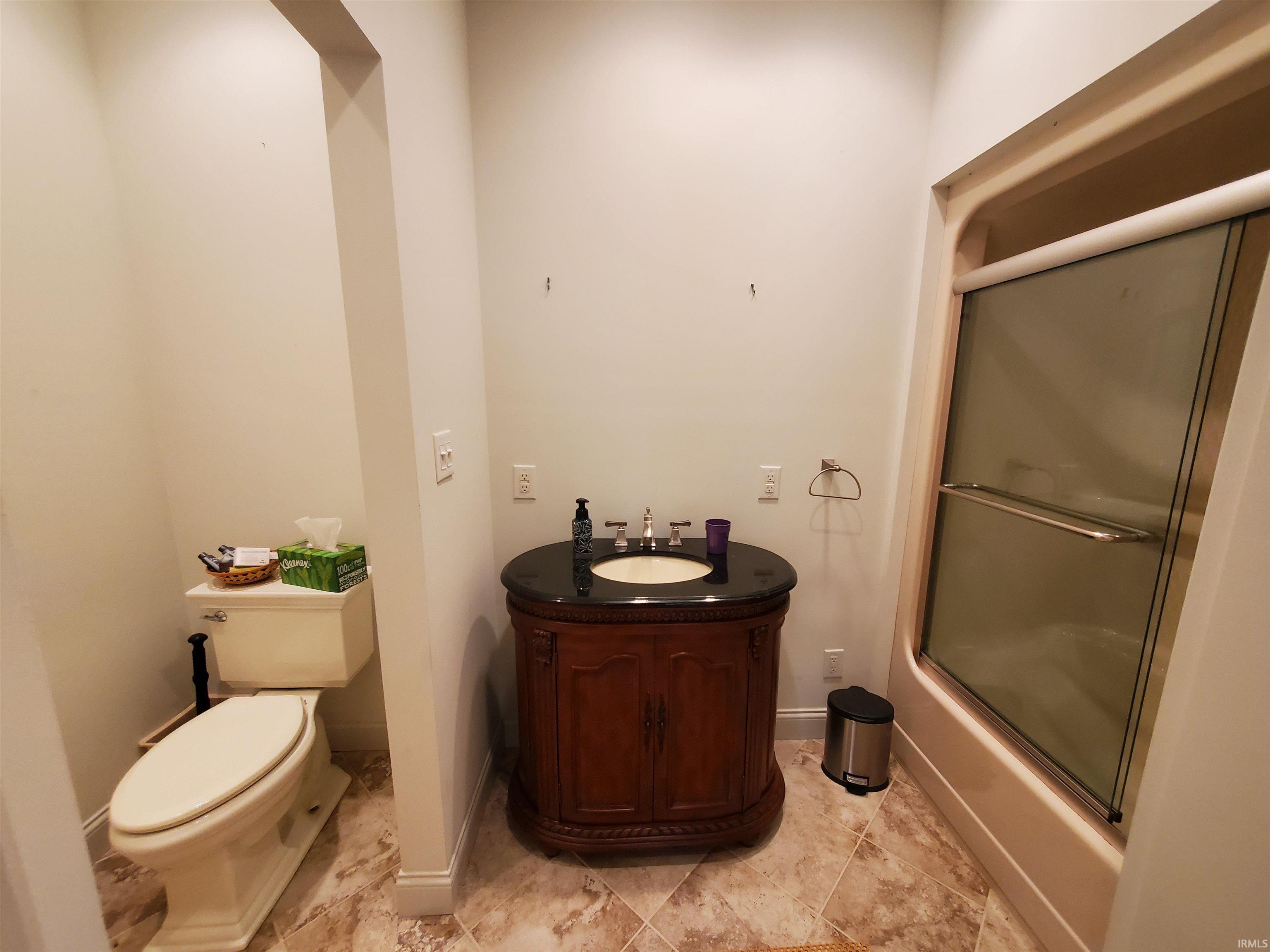 2400 W Jefferson Street