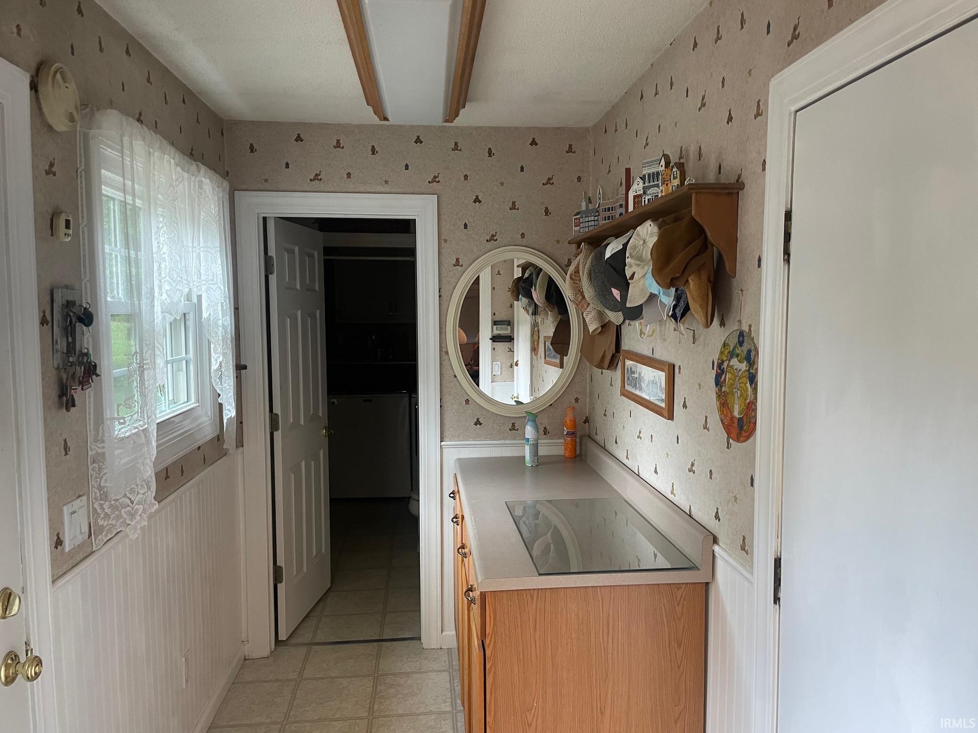 10963 9A Road