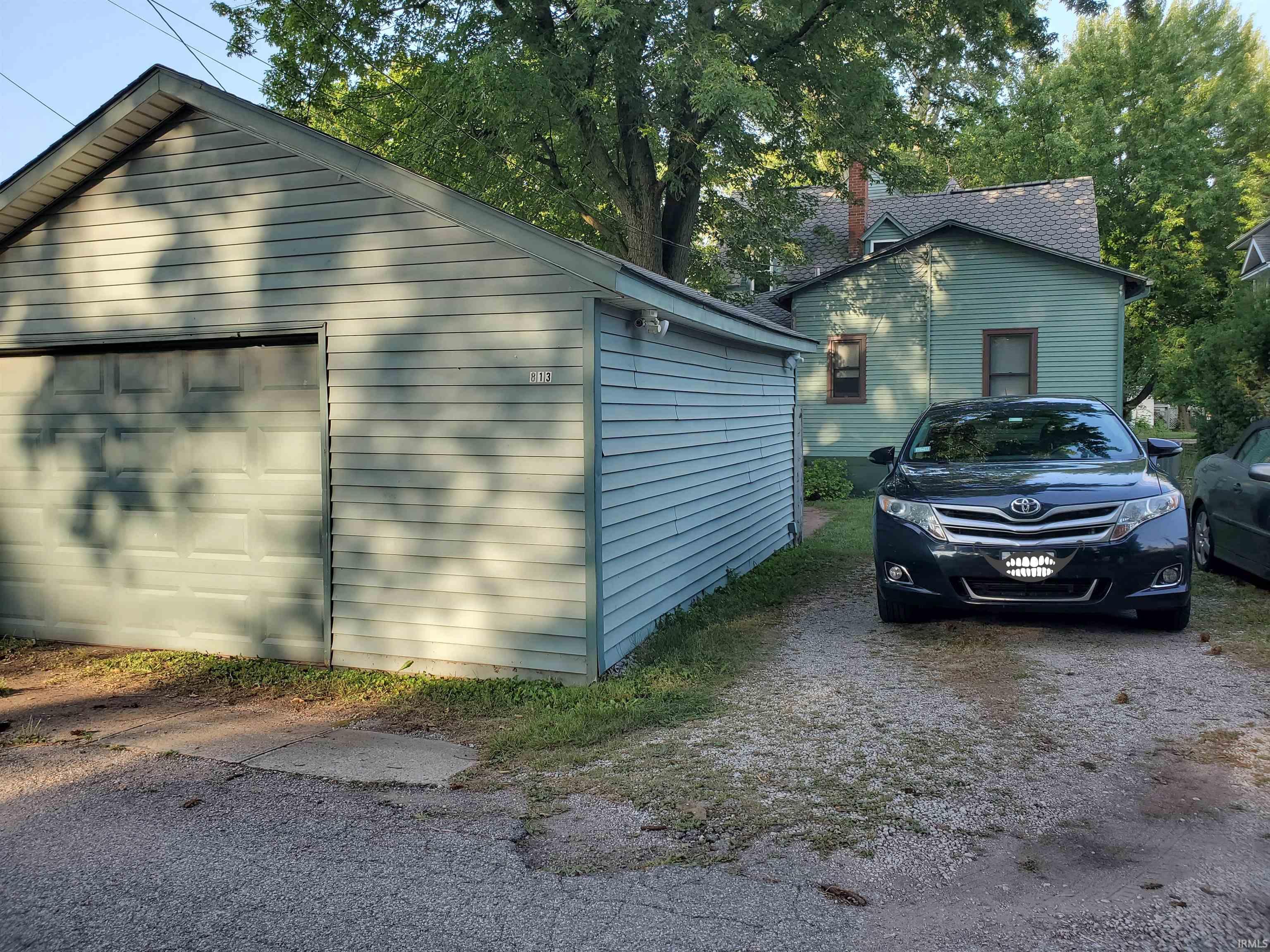 813 N Michigan Street