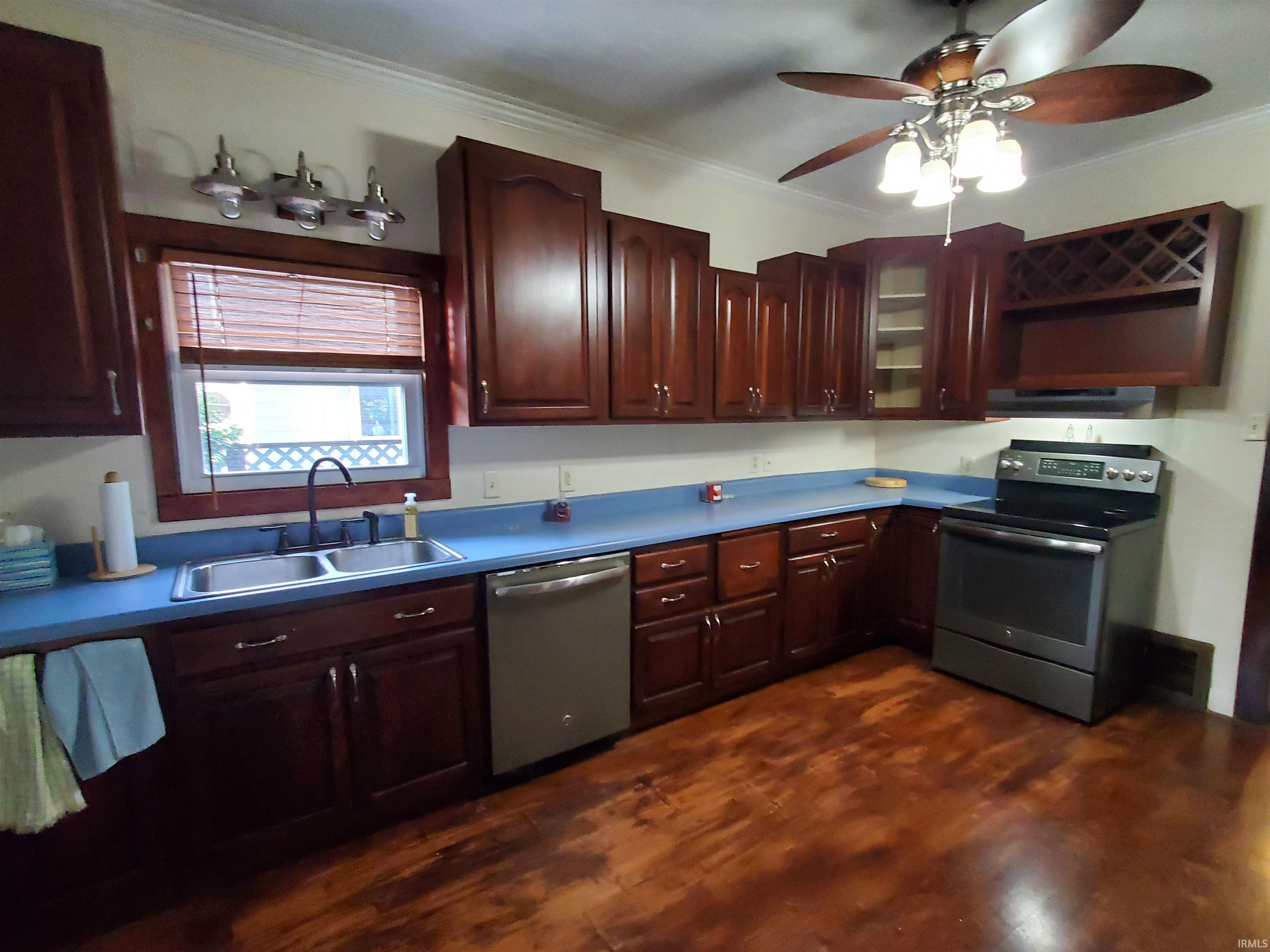 813 N Michigan Street